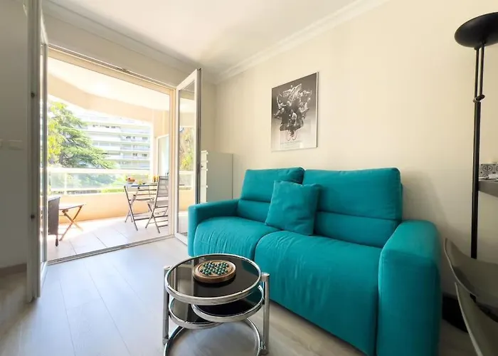 Apartment Avec Terrasse Et Vue Arboree