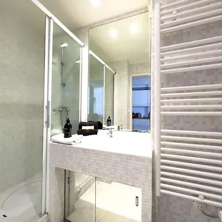 Avec Terrasse Et Vue Arboree Apartman Cannes